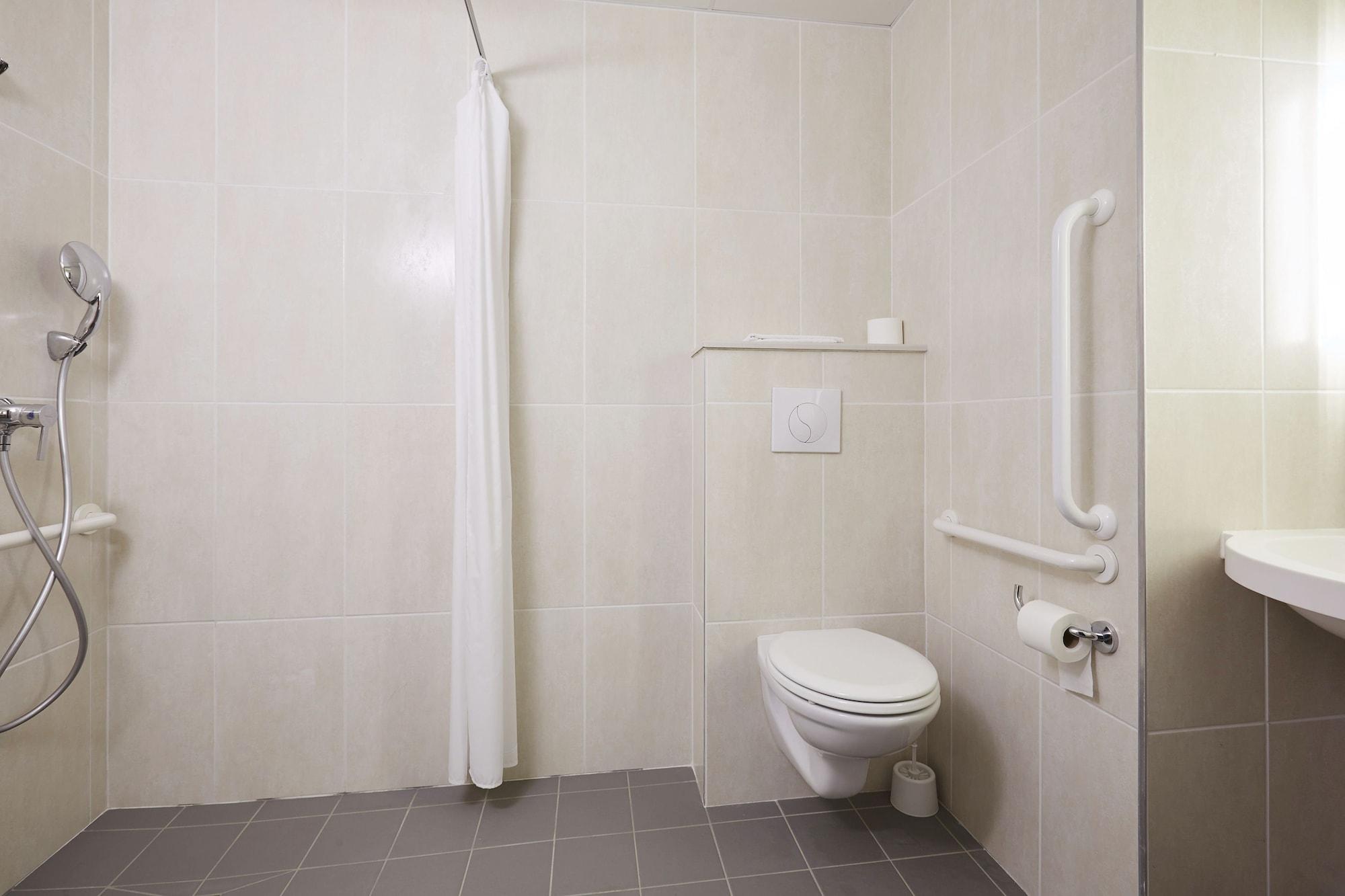 B&B Hotel Paris Romainville Noisy-Le-Sec Εξωτερικό φωτογραφία